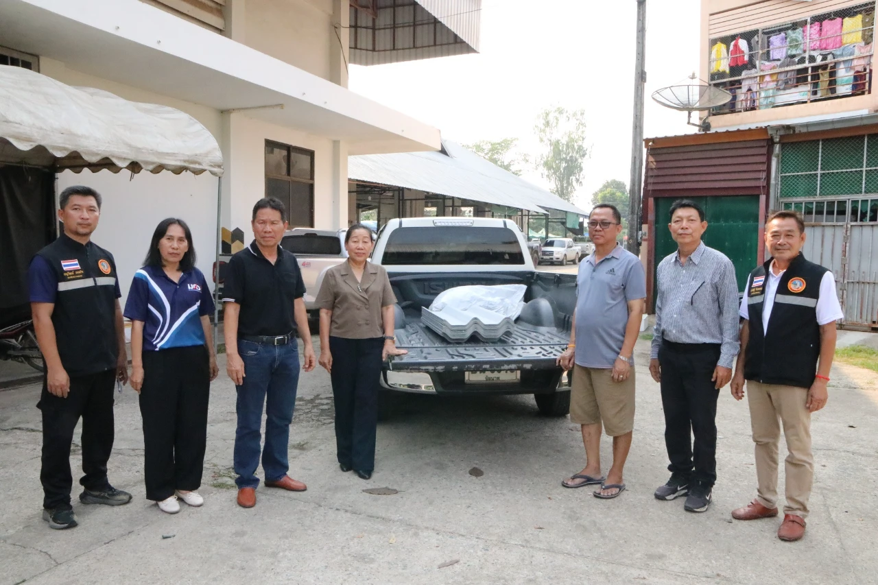 มอบกระเบื้องให้แก่ประชาชนผู้ได้รับความเสียหายจากเหตุวาตภัย ให้แก่ประชาชนภายในเขตพื้นที่เทศบาล