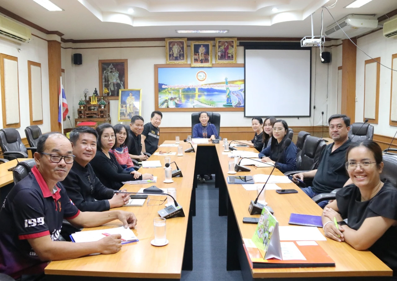 การประชุมหัวหน้าส่วนราชการเทศบาลตำบลเวียงเชียงของ